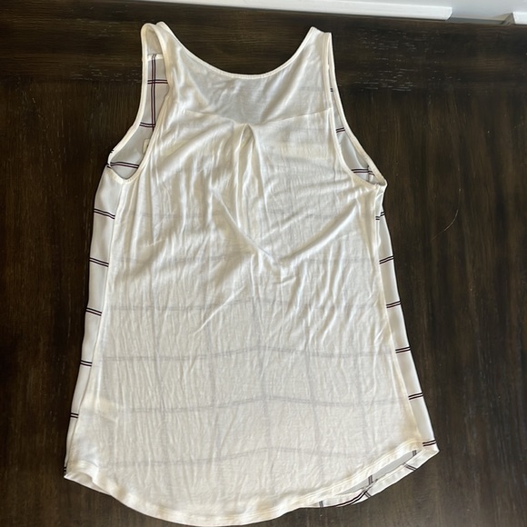 Window Pane Blouse - Picture 2 of 4